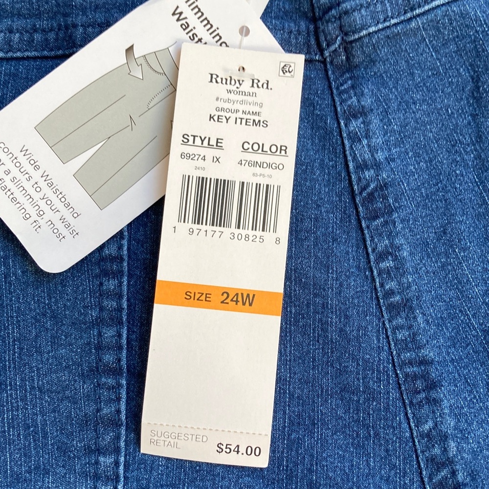 Ruby Rd. Jean Short pull on indigo denim with slimming contour waistband 24W - Picture 14 of 16